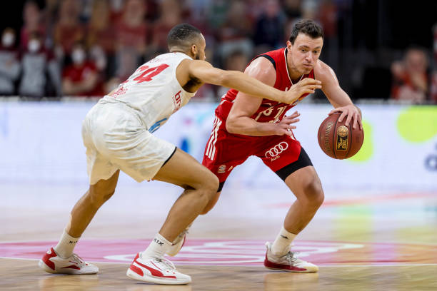 无论是对哈 无论是对哈