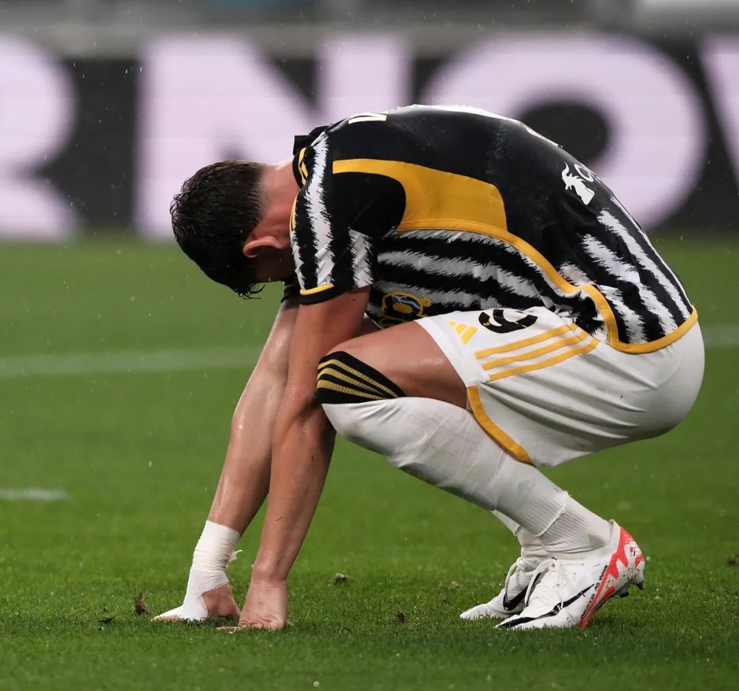 又蕴藏着机 又蕴藏着机